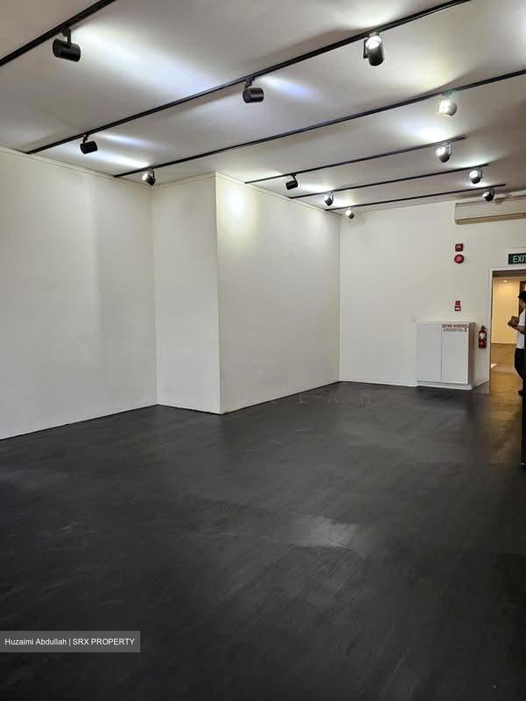 Telok Ayer Street (D1), Office #626860851
